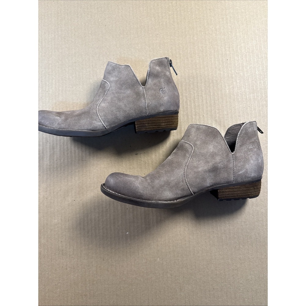 Women's Born Distressed Gray Leather Bootie Size 10 - Picture 2 of 9